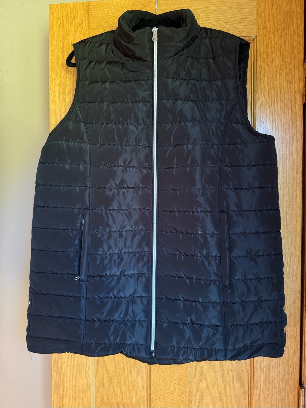Zenana Black Quilted Puffer Vest Womens XL Full Zip Button Sides Gorpcore